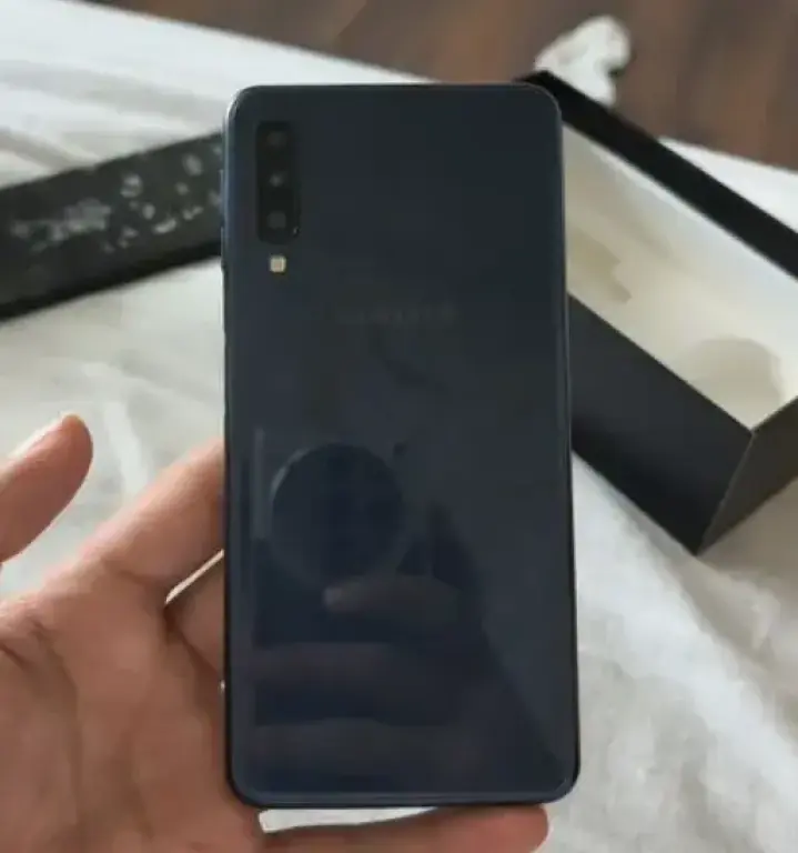 Samsung Galaxy A5 (2018) SM-A530F, 4/32 ГБ